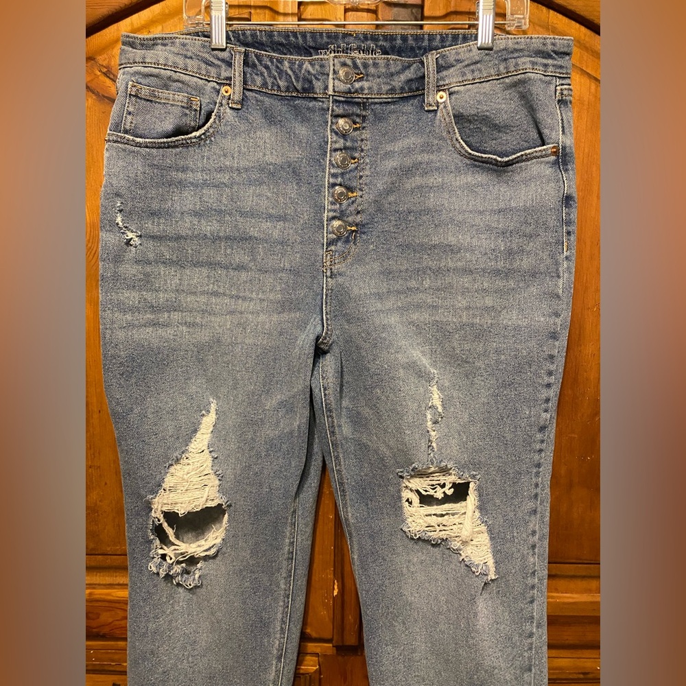 Wild Fable high rise straight ankle distressed ripped raw hem jeans size 18